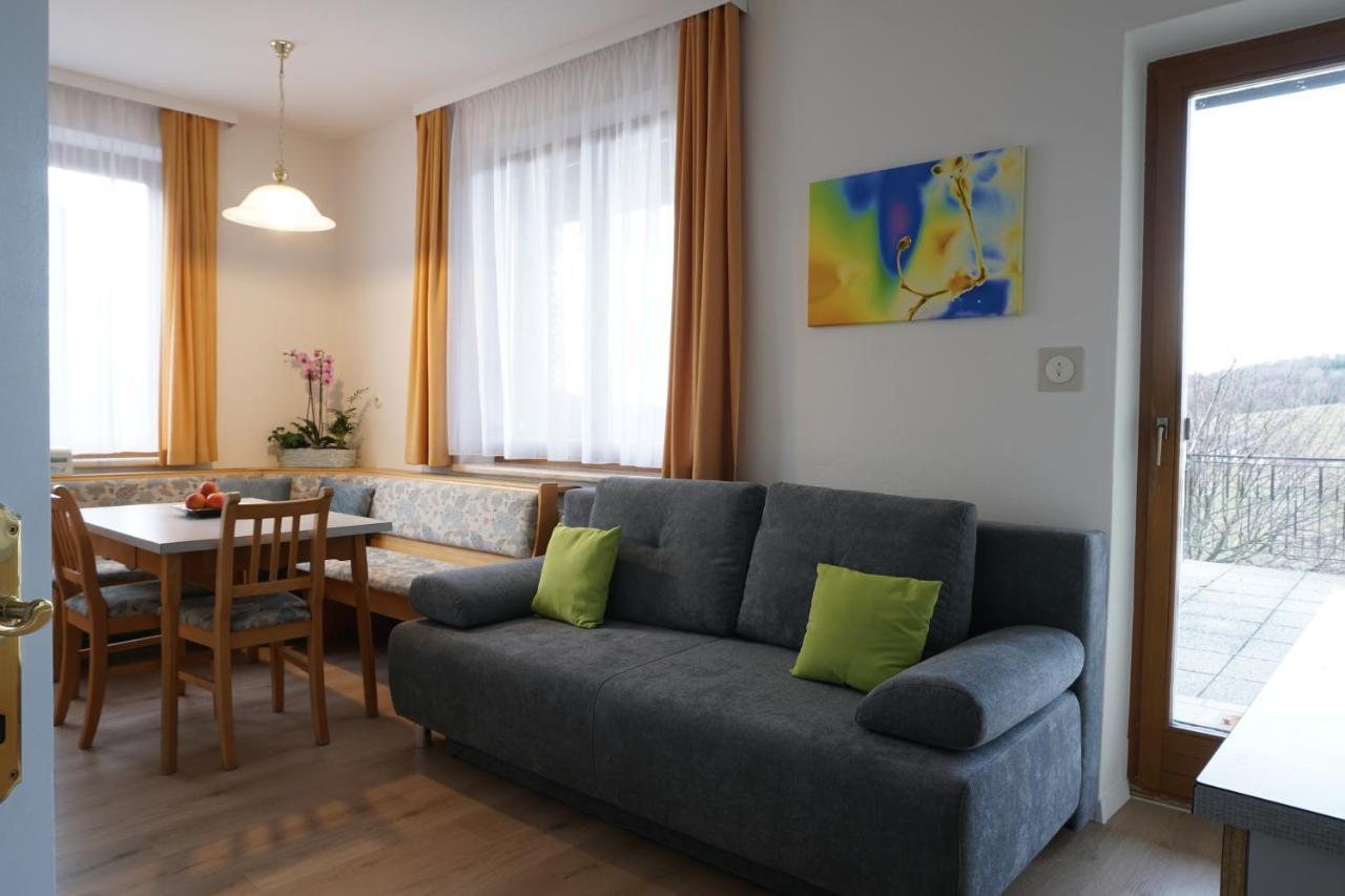 Vorstadt-Appartement Haus Monika Aussere Ragnitz Exteriér fotografie
